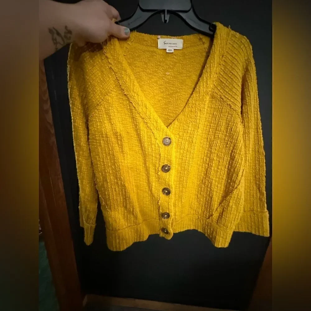 Two by Vince Camuto Ladies' Button Cardigan Size  Mustard Yellow Large NWOT